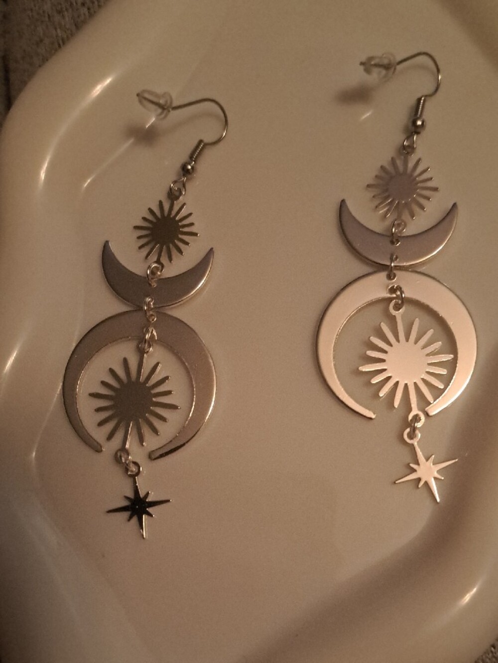 Silver Metal Celestial Moon & Star Sunburst Dangle Drop Earrings New - Picture 2 of 4